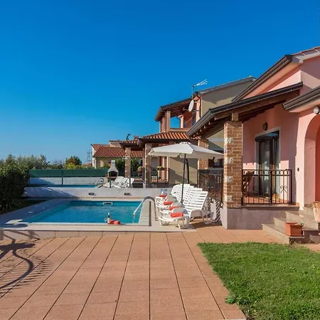 Nina Villa Porec
